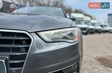 Седан Audi A3 2015 в Ровно
