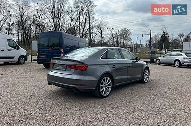 Седан Audi A3 2015 в Ровно
