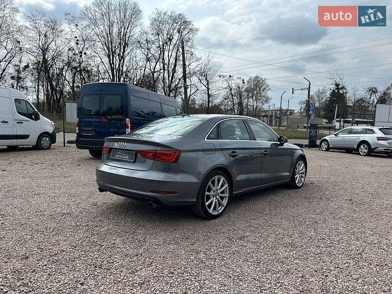 Седан Audi A3 2015 в Ровно