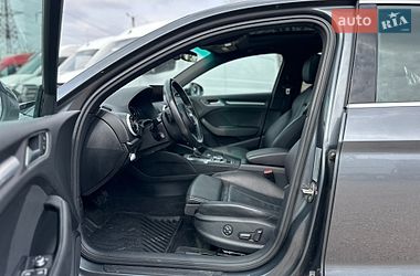 Седан Audi A3 2015 в Ровно