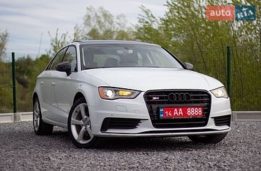 Седан Audi A3 2016 в Дрогобичі