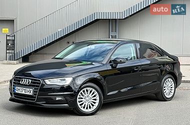 Седан Audi A3 2016 в Киеве