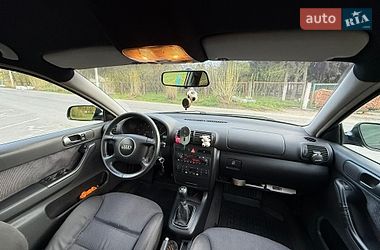 Хетчбек Audi A3 2002 в Ладижині