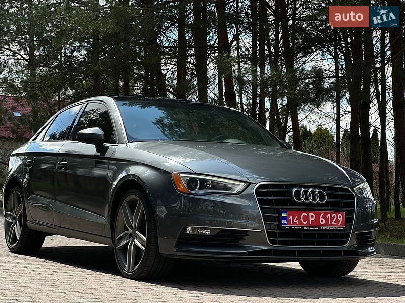 Седан Audi A3 2016 в Львові