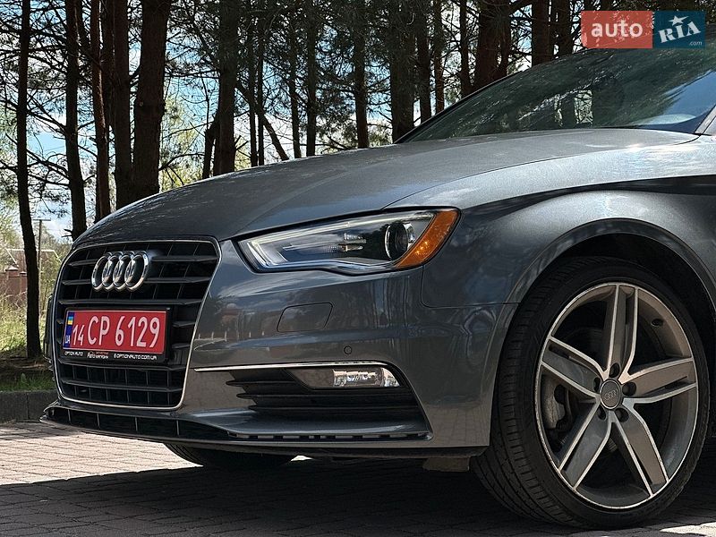Седан Audi A3 2016 в Львові