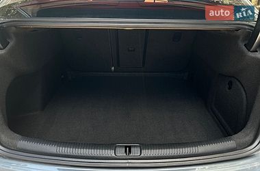 Седан Audi A3 2016 в Львові