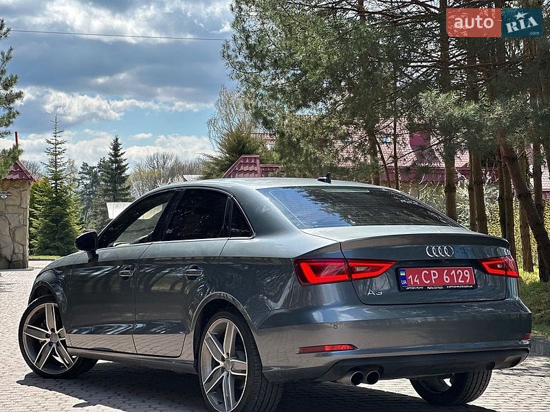 Седан Audi A3 2016 в Львові