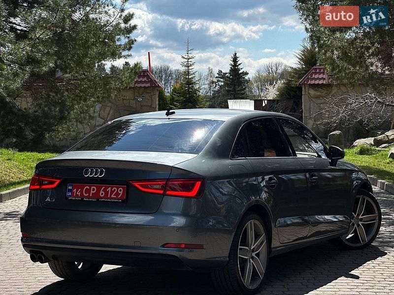 Седан Audi A3 2016 в Львові
