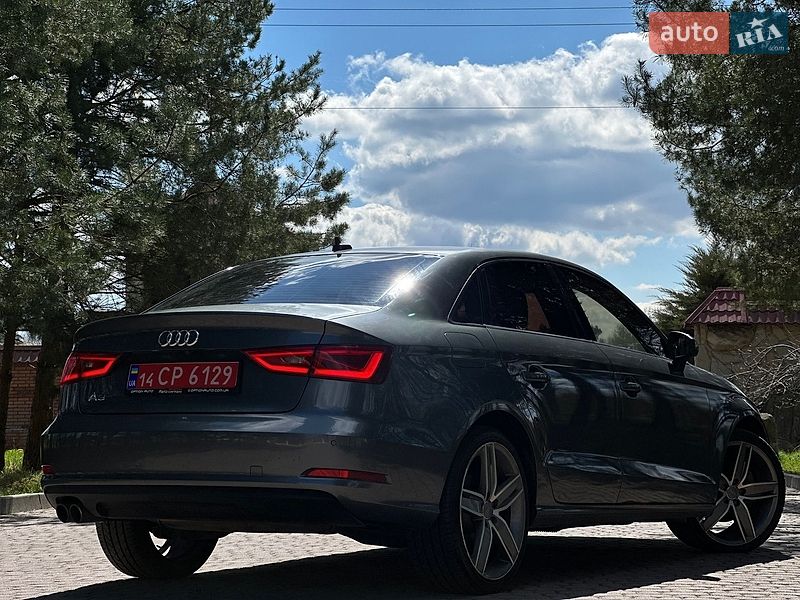 Седан Audi A3 2016 в Львові