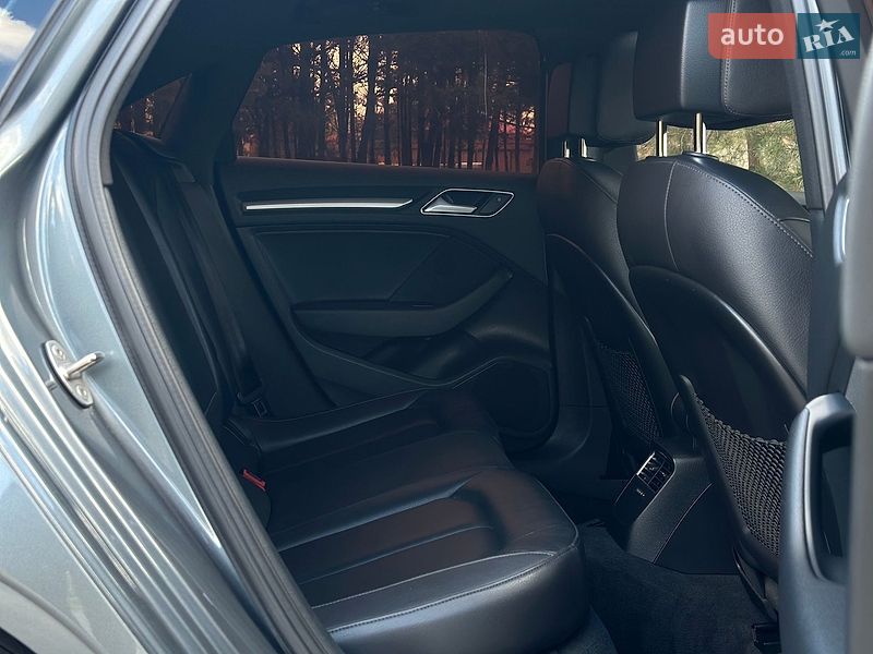 Седан Audi A3 2016 в Львові