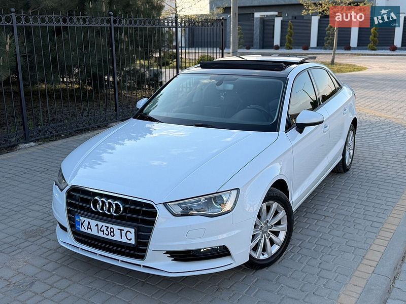 Седан Audi A3 2015 в Одессе