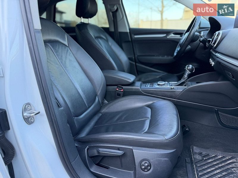 Седан Audi A3 2015 в Одессе