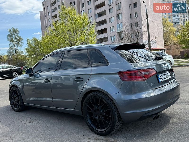 Хэтчбек Audi A3 2016 в Киеве