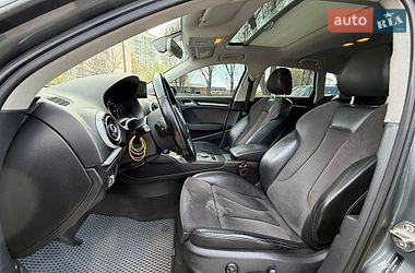 Хэтчбек Audi A3 2016 в Киеве