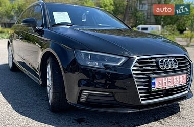 Хэтчбек Audi A3 2017 в Запорожье