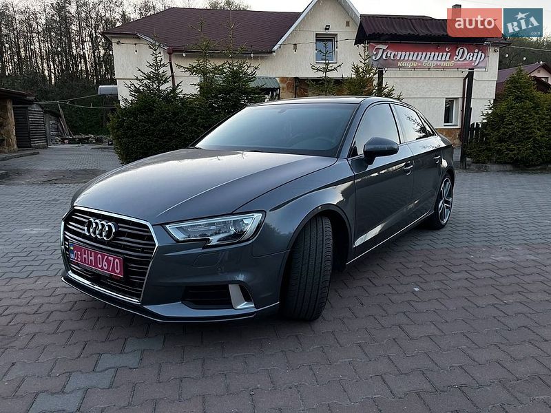 Седан Audi A3 2020 в Шепетівці
