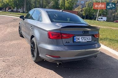 Седан Audi A3 2014 в Рівному