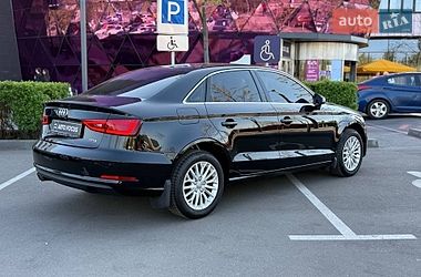 Седан Audi A3 2016 в Киеве
