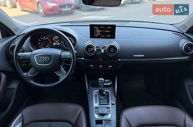Седан Audi A3 2016 в Киеве