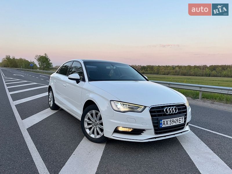 Седан Audi A3 2015 в Балаклее