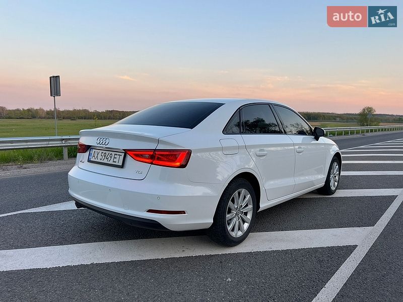 Седан Audi A3 2015 в Балаклее