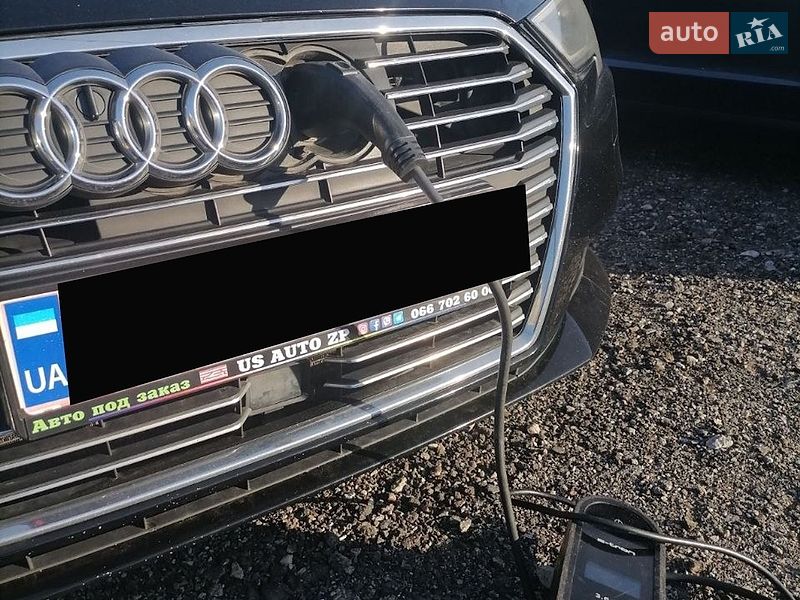 Хэтчбек Audi A3 2016 в Запорожье