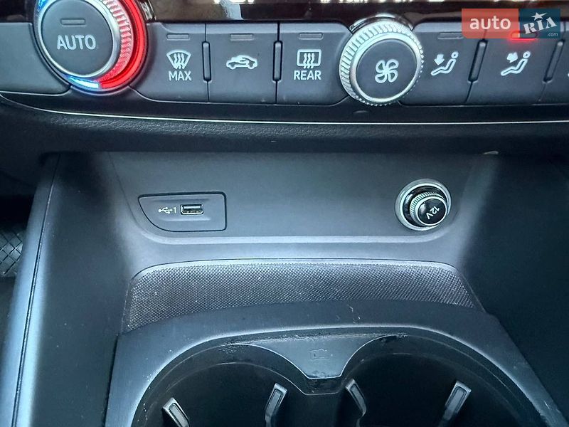 Седан Audi A3 2016 в Коломиї