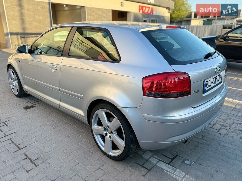 Хэтчбек Audi A3 2003 в Каменец-Подольском