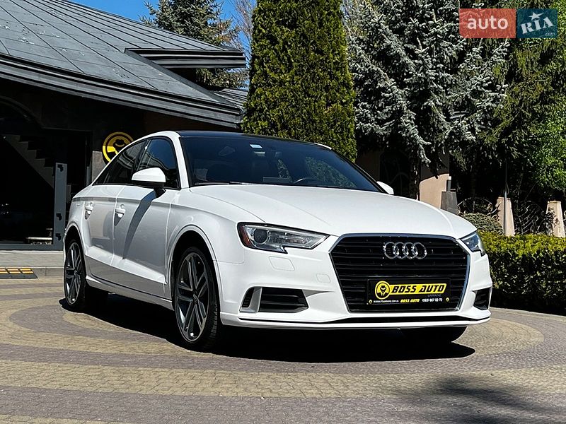 Седан Audi A3 2018 в Львове
