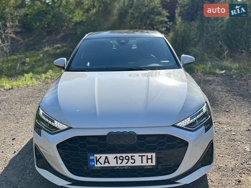 Седан Audi A3 2024 в Киеве