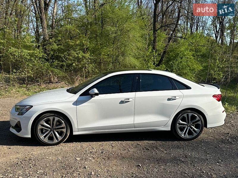 Седан Audi A3 2024 в Киеве