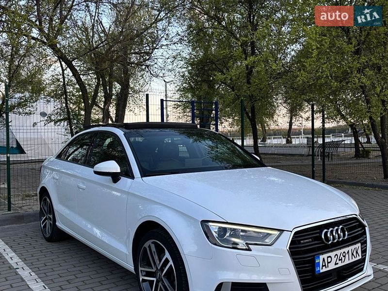 Седан Audi A3 2017 в Запоріжжі