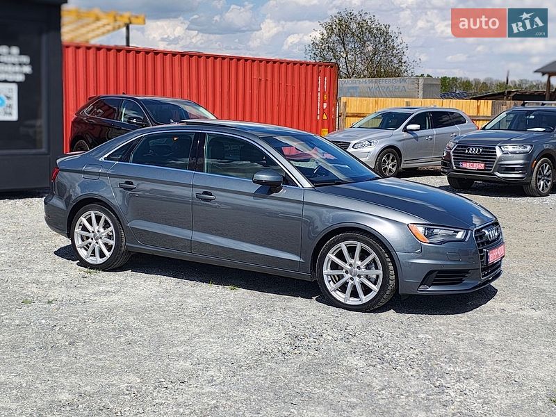 Седан Audi A3 2015 в Ровно