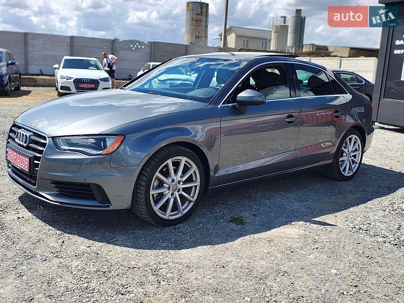 Седан Audi A3 2015 в Ровно