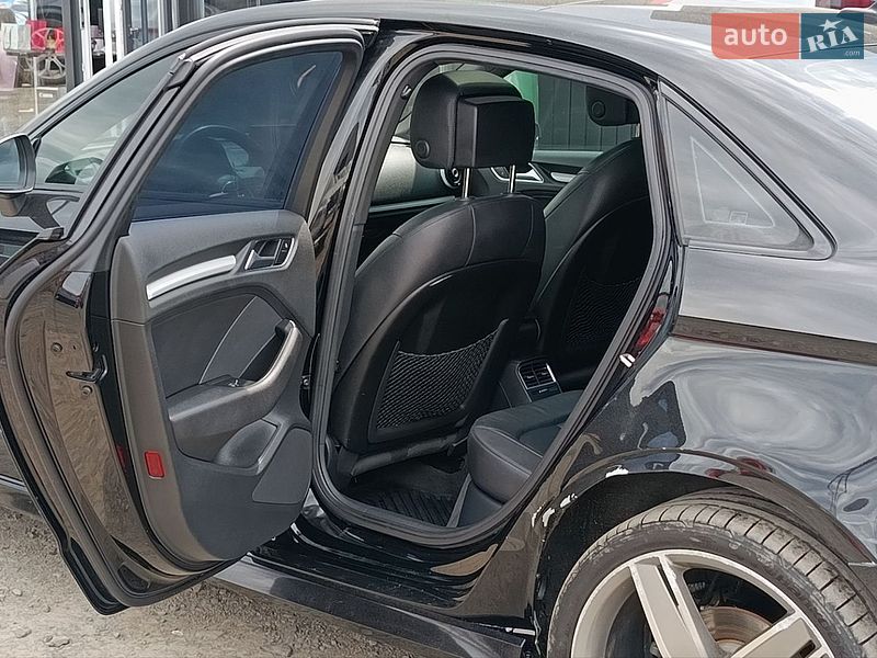 Седан Audi A3 2015 в Луцьку