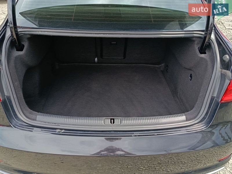 Седан Audi A3 2015 в Луцьку