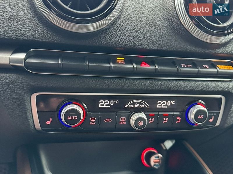 Седан Audi A3 2015 в Одессе