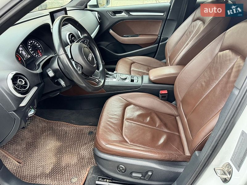 Седан Audi A3 2015 в Одессе