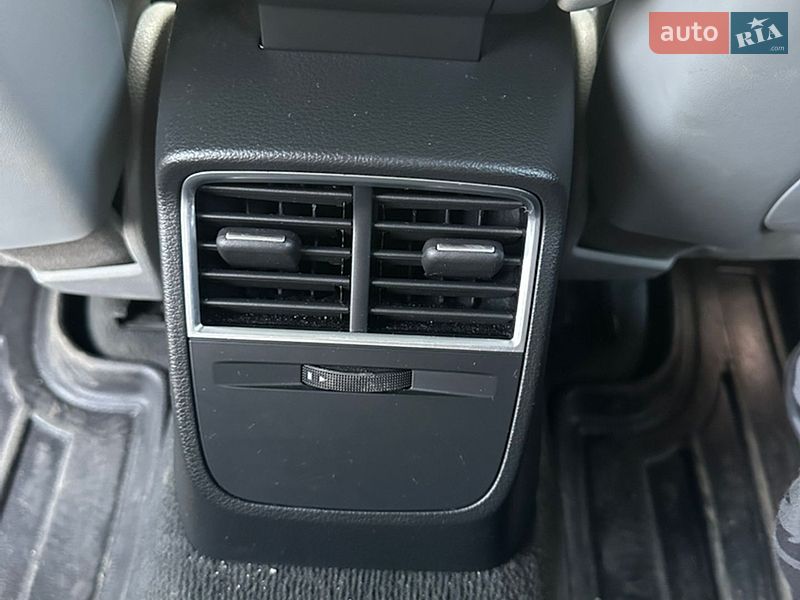 Хетчбек Audi A3 2016 в Чернівцях