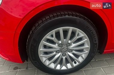 Седан Audi A3 2016 в Киеве
