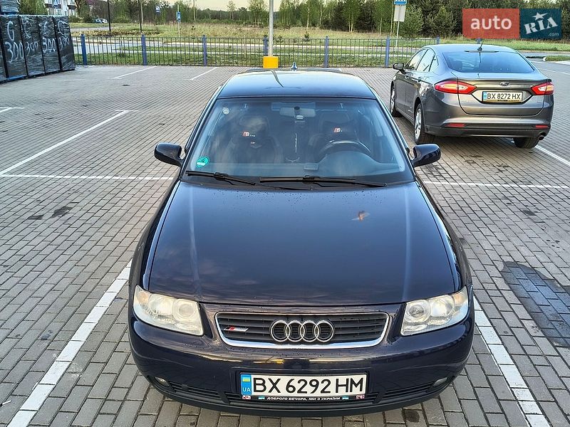 Хэтчбек Audi A3 2001 в Славуте