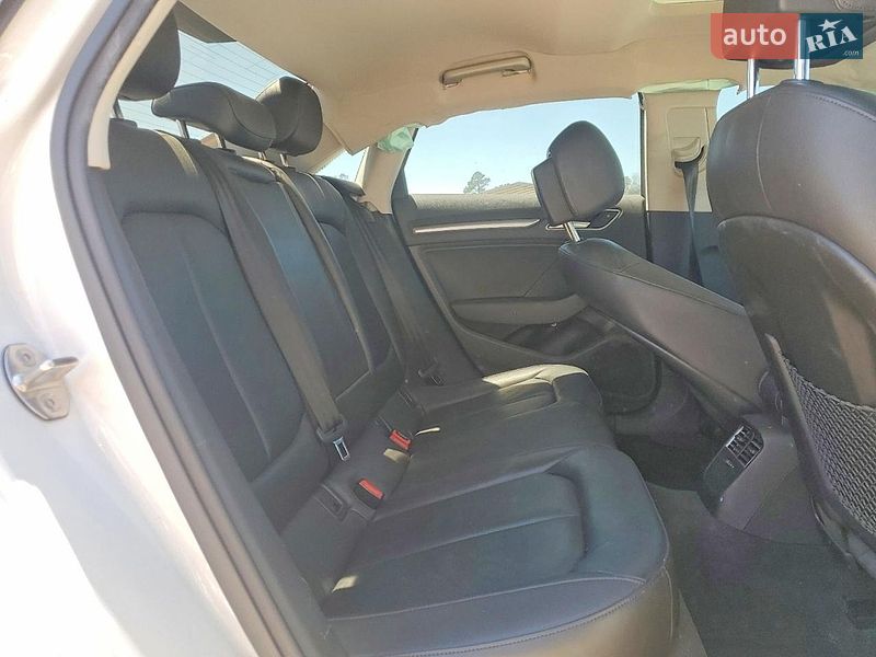 Седан Audi A3 2016 в Сумах