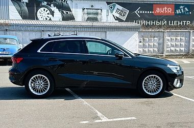 Хэтчбек Audi A3 2021 в Киеве