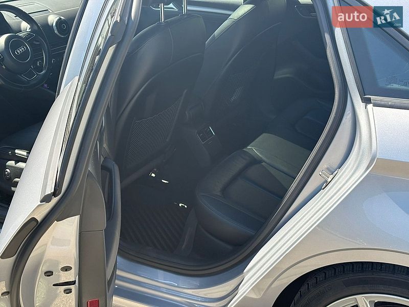 Седан Audi A3 2015 в Киеве