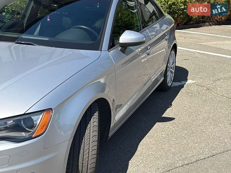 Седан Audi A3 2015 в Киеве