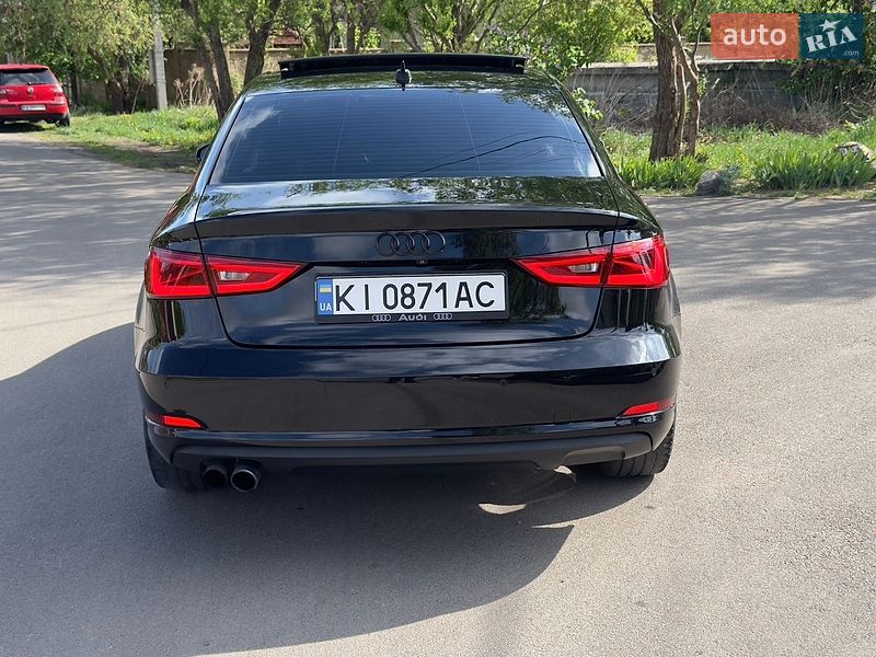 Седан Audi A3 2016 в Киеве