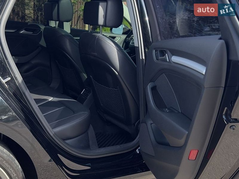 Седан Audi A3 2016 в Киеве