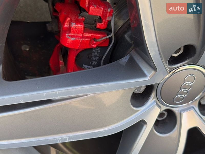 Седан Audi A3 2016 в Киеве