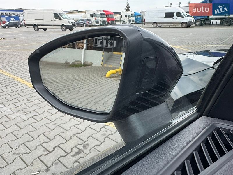 Седан Audi A3 2022 в Чернівцях