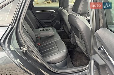 Седан Audi A3 2022 в Чернівцях